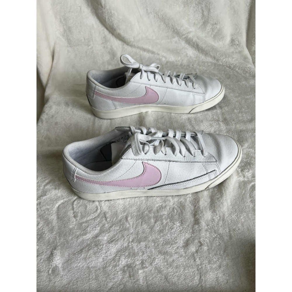 Nike Blazer Low Leather Athletic Shoe Lace Up‎ Men's 8 C16377-106 "Pink Foam"